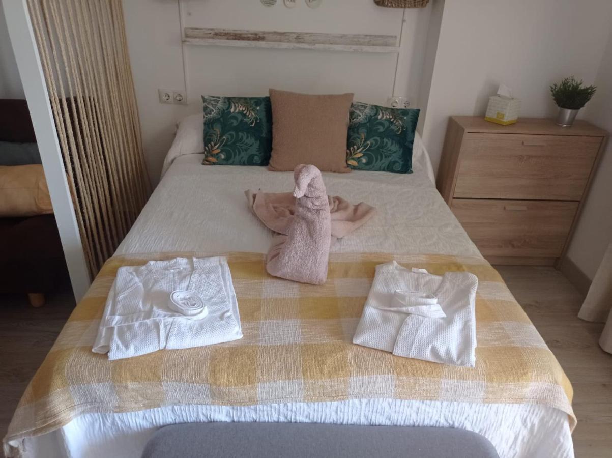 Apartamento Totalmente Reformado Con Piscina Y Jardines Al Lado De La Playa De La Carihuela Torremolinos Buitenkant foto